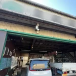 屋外の監視カメラ